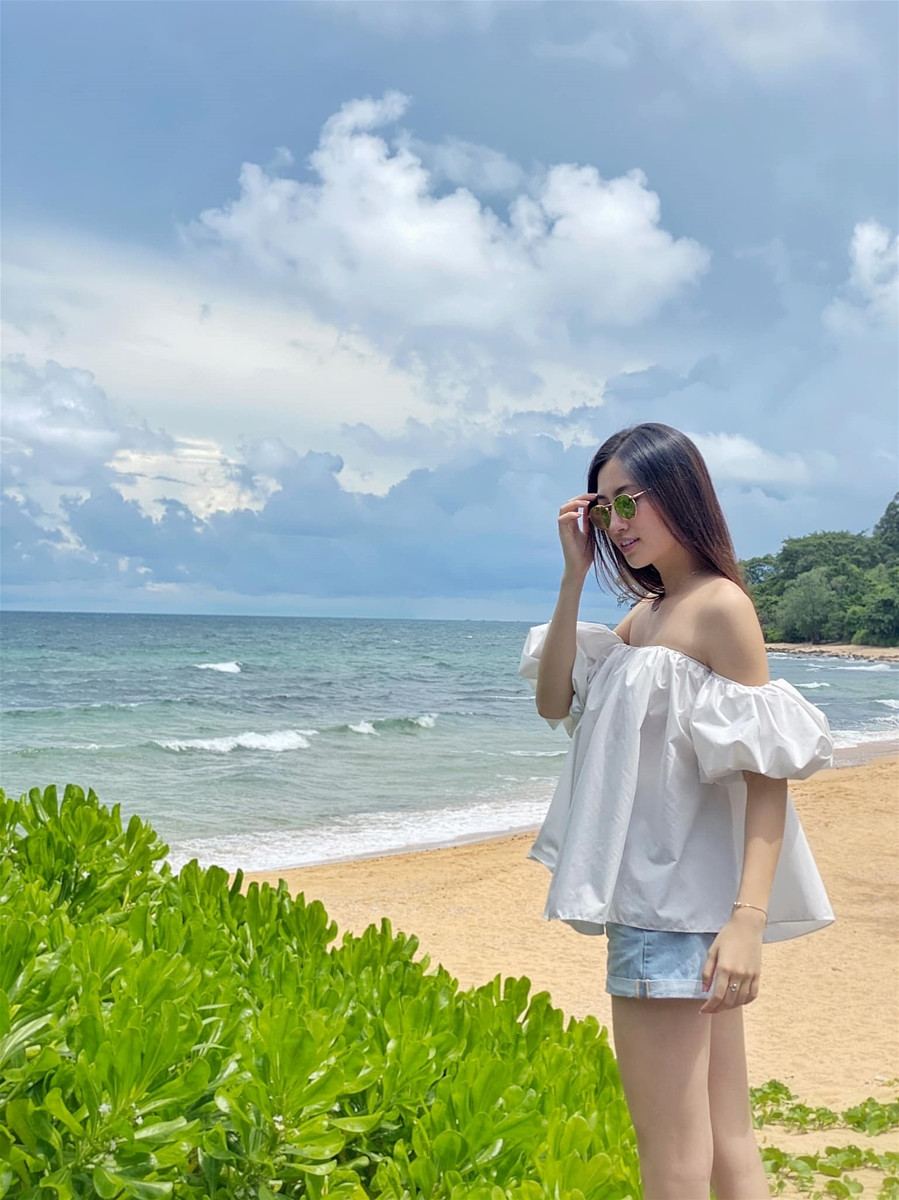 Hoa hậu Lương Thùy Linh khoe body chuẩn tại Phú Quốc ảnh 4 Hoa hậu Lương Thùy Linh khoe body chuẩn tại Phú Quốc ảnh 4