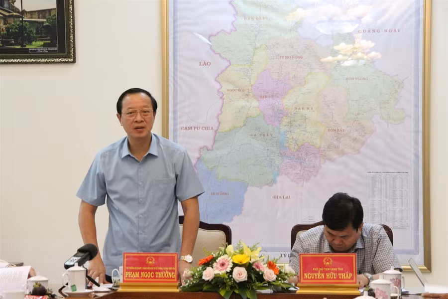 Thứ trưởng Phạm Ngọc Thưởng: Cần có phương án ứng phó khi thí sinh có yếu tố dịch tễ ảnh 1