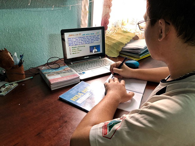 Đắk Lắk: Dạy học trên truyền hình cho học sinh khối 12 từ ngày 1/4