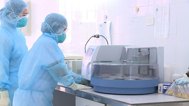 Thanh Hóa lấy "thông tin trên mạng" để chỉ định thầu mua máy xét nghiệm Covid-19