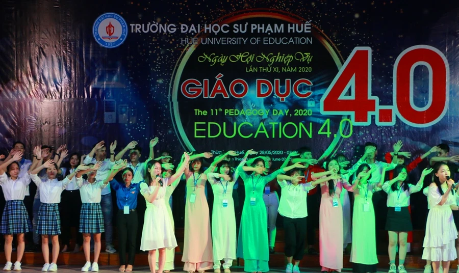 Sắc màu sức trẻ trong Ngày hội nghiệp vụ “Giáo dục 4.0” Trường ĐH Sư phạm Huế