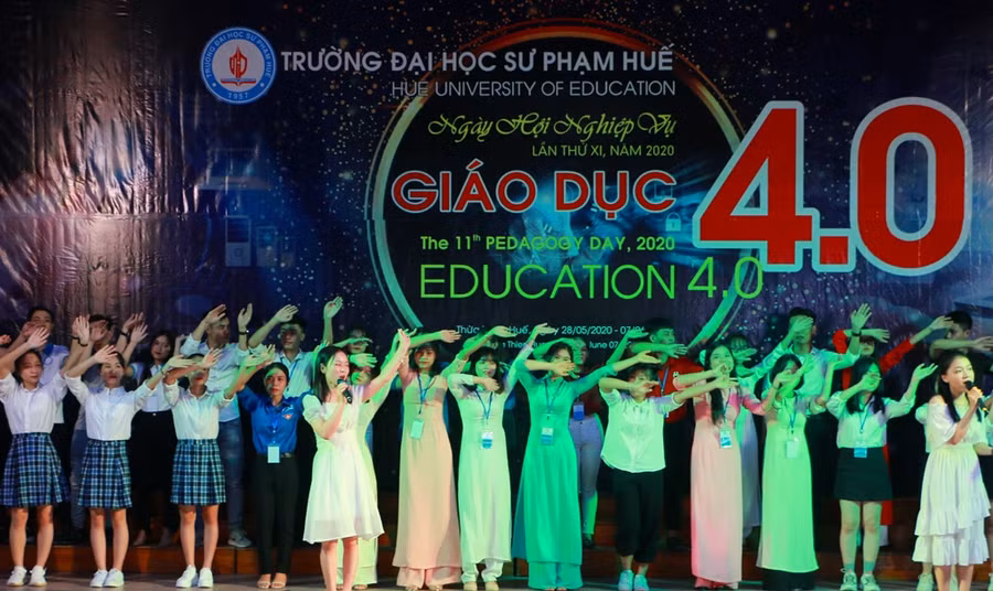 Sắc màu sức trẻ trong Ngày hội nghiệp vụ “Giáo dục 4.0” Trường ĐH Sư phạm Huế