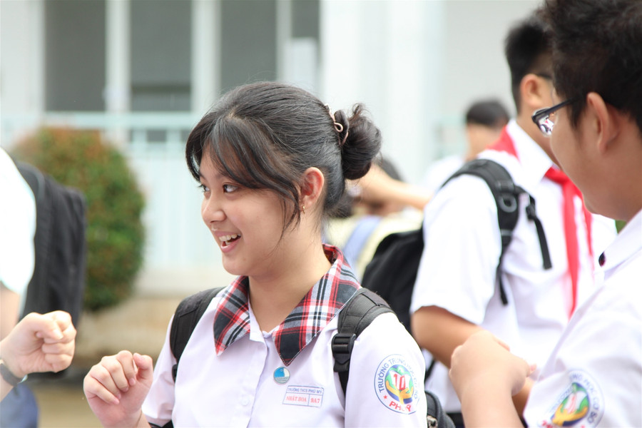 Thí sinh thi vào 10 TP.HCM hồ hởi vì đề Ngữ văn vừa sức ảnh 2