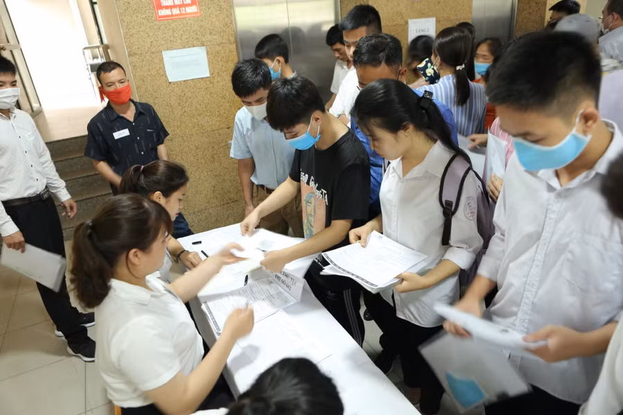 Tuyển sinh Trường Doanh nhân CEO Việt Nam: Khi phụ huynh và học sinh cùng tham gia dự tuyển ảnh 1