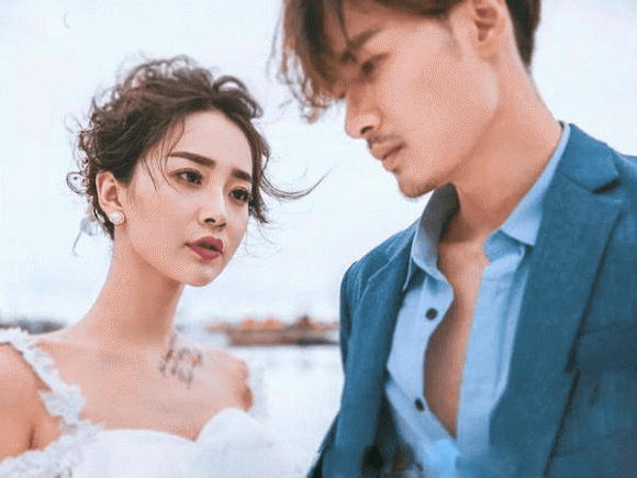 Suốt 8 năm bên nhân tình, đến khi gặp mặt vợ anh tôi đành phải thốt lên: "Về với vợ đi anh..."