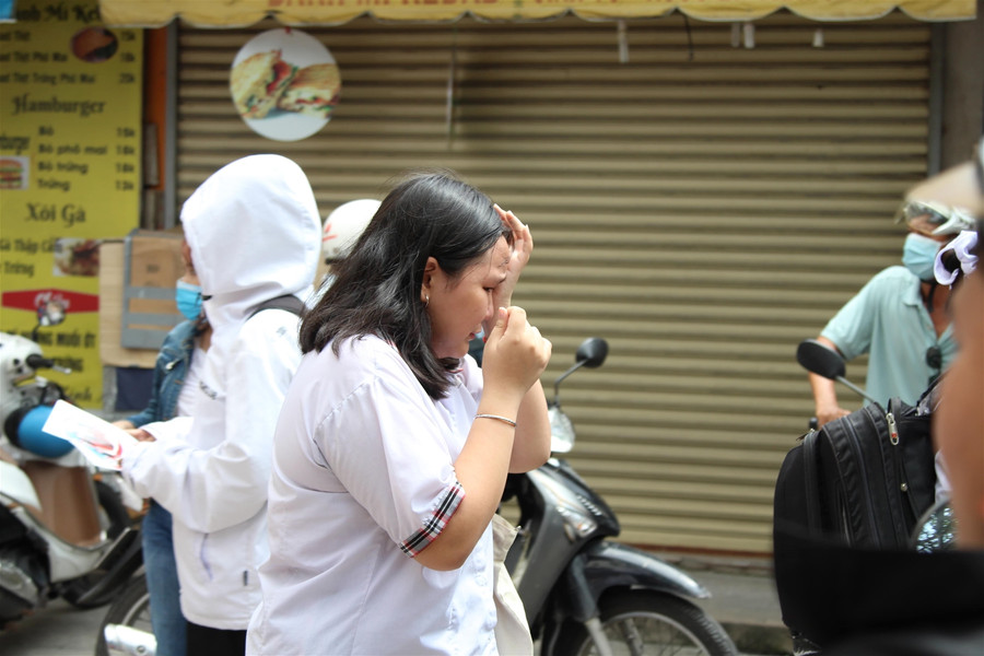 Đề Toán thi vào 10 TP.HCM phân hóa cao ảnh 1