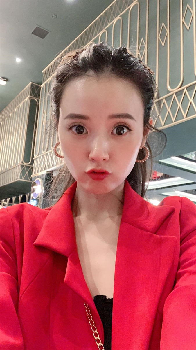 "Thần tiên tỷ tỷ" Midu tự tin khoe nhan sắc tươi trẻ qua camera thường ảnh 3 "Thần tiên tỷ tỷ" Midu tự tin khoe nhan sắc tươi trẻ qua camera thường ảnh 3