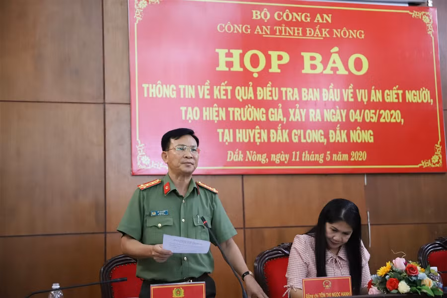 Bí thư xã mua 120 lít xăng đốt người dựng hiện trường giả ảnh 2