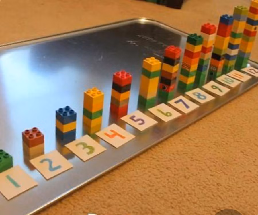 Chơi cùng con thời “cô Vy” ảnh 1