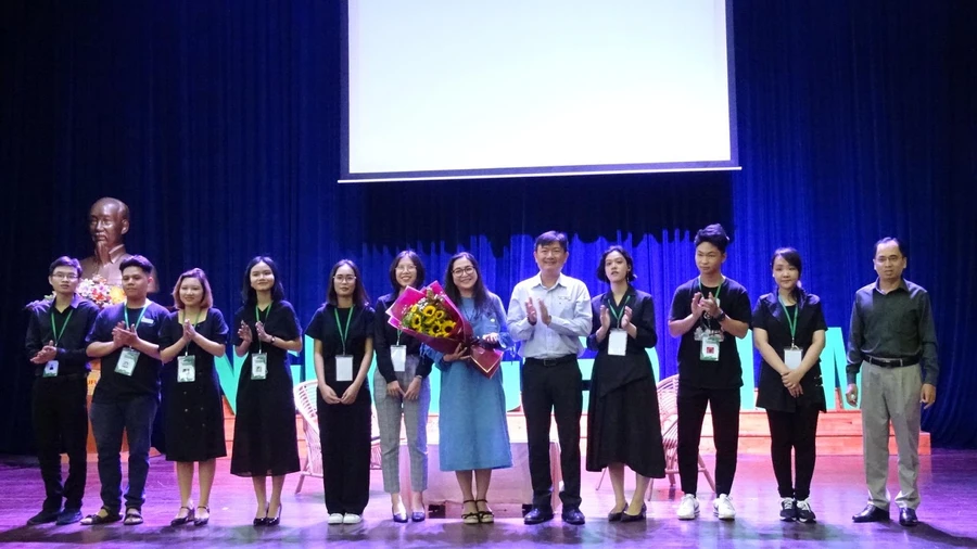 “Người gieo mầm” và thông điệp yêu thương
