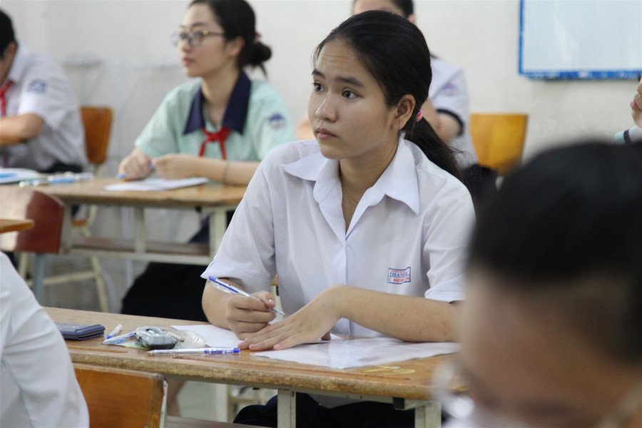 Thí sinh TP.HCM thoải mái, tự tin bước vào môn Toán kỳ thi vào lớp 10 ảnh 6