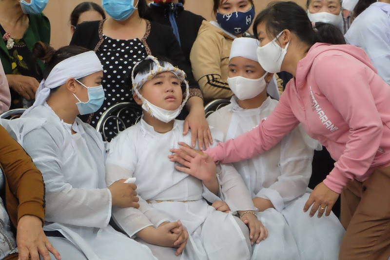 Đà Nẵng: Nghẹn ngào buổi lễ truy điệu 2 công an hy sinh ảnh 3