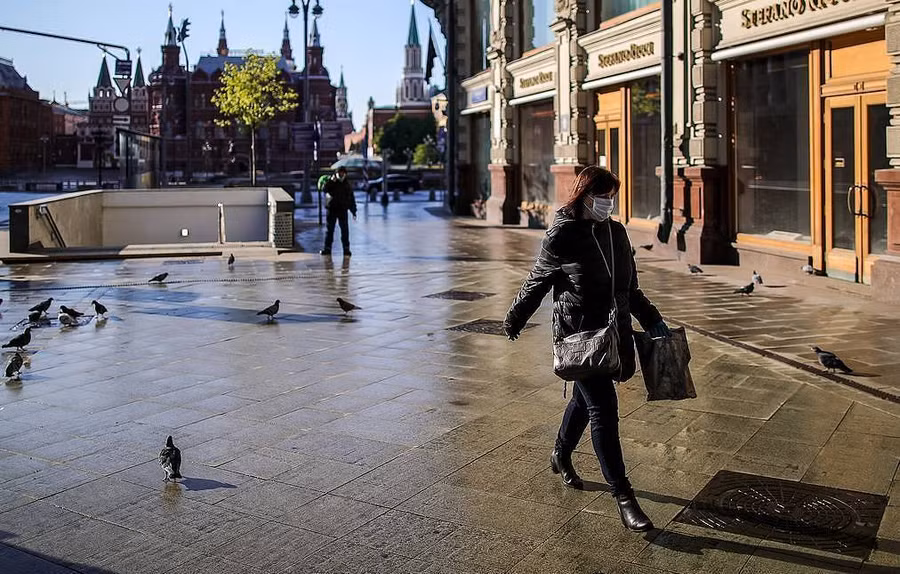 Số ca mắc Covid-19 ở Nga sẽ chỉ tăng nhẹ vào mùa thu?