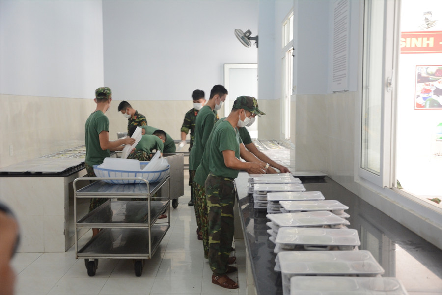 Đà Nẵng thực hiện cách ly có thu phí ra sao đối với người từ Hà Nội, TP HCM trở về? ảnh 1