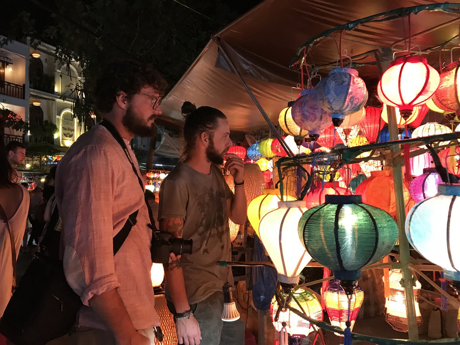 Hội An mở lại phố đêm từ ngày 1/6