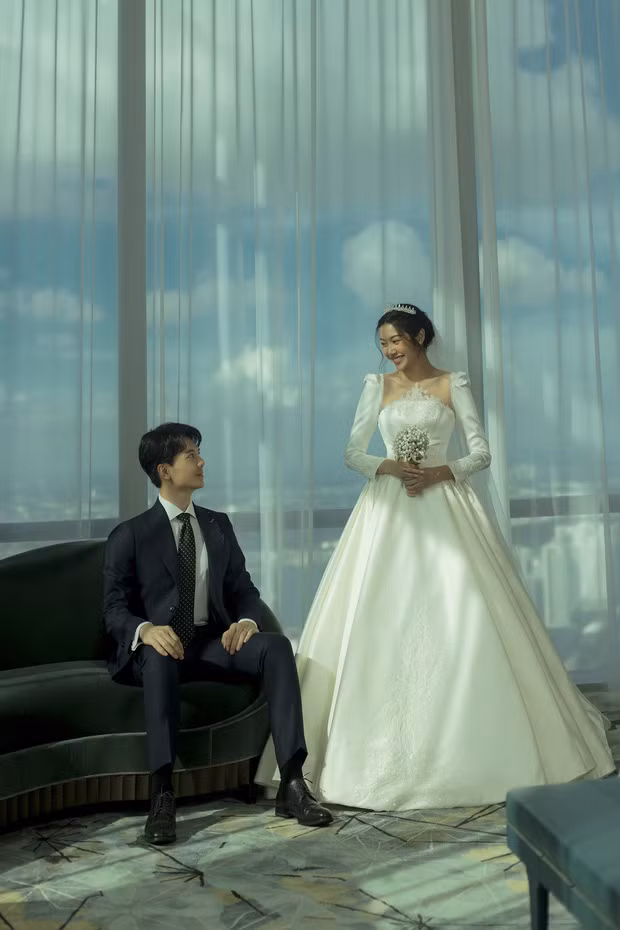 Á hậu Thúy Vân tung ảnh cưới đẹp lộng lẫy ảnh 1