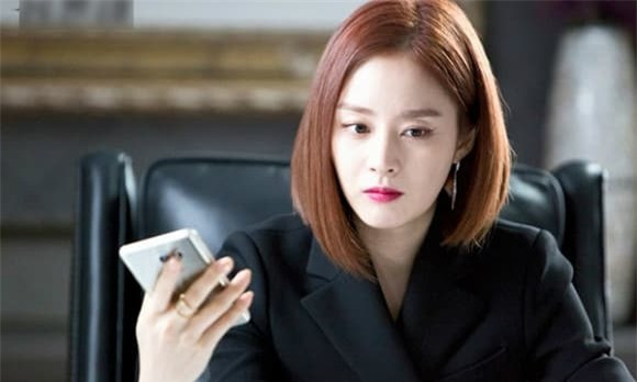 Nghi ngờ bị chồng 'cắm sừng', tôi tìm đến nơi anh làm việc để rồi choáng váng thấy cảnh tượng...