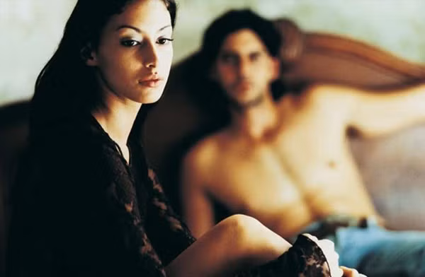 Hối hận vì thách chồng có bồ 