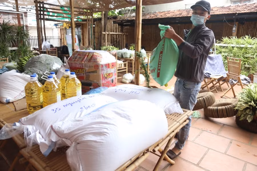 Đắk Lắk: Người dân hỗ trợ rau, gạo cho bếp ăn thiện nguyện tại Đà Nẵng ảnh 1