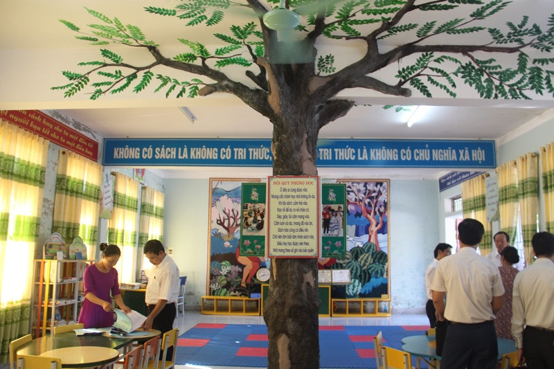 Thứ trưởng Phạm Ngọc Thưởng: Nắm bắt thông tin, kiểm tra giám sát thường xuyên thực hiện chương trình SGK mới ảnh 2