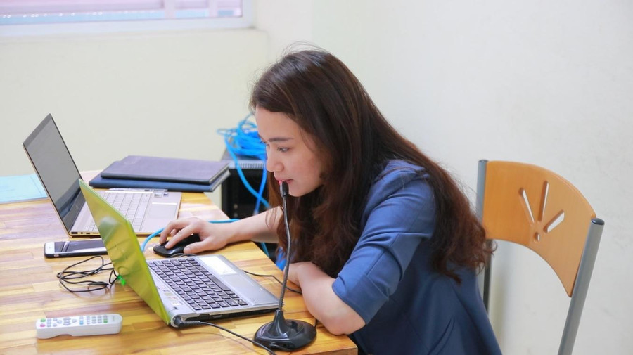 Phát huy lợi thế trên nền tảng công nghệ thông tin và truyền thông Phát huy lợi thế trên nền tảng công nghệ thông tin và truyền thông