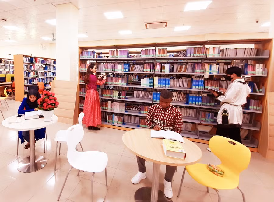 Đại học Thái Nguyên: Quan tâm hỗ trợ sinh viên quốc tế ảnh 1