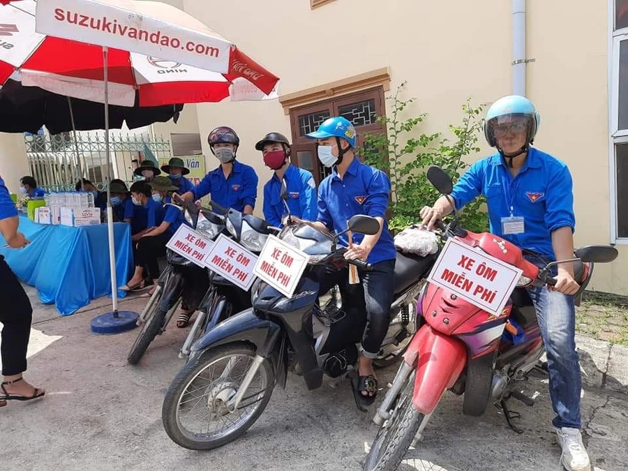 Thái Nguyên: Sôi nổi nhiều hoạt động tình nguyện tiếp sức mùa thi