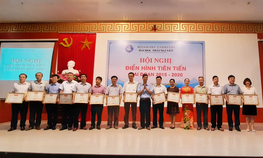 Đại học Thái Nguyên: Nhiều điển hình tiên tiến giai đoạn 2015 - 2020 được tôn vinh ảnh 1 Đại học Thái Nguyên: Nhiều điển hình tiên tiến giai đoạn 2015 - 2020 được tôn vinh ảnh 1