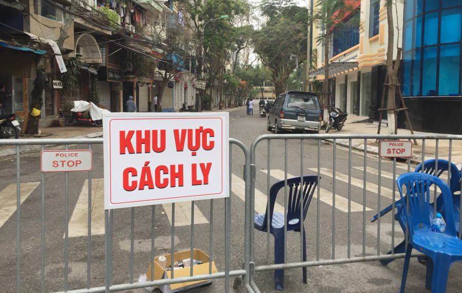 Hà Nội: Quận Ba Đình khuyến khích người dân hạn chế ra đường Hà Nội: Quận Ba Đình khuyến khích người dân hạn chế ra đường