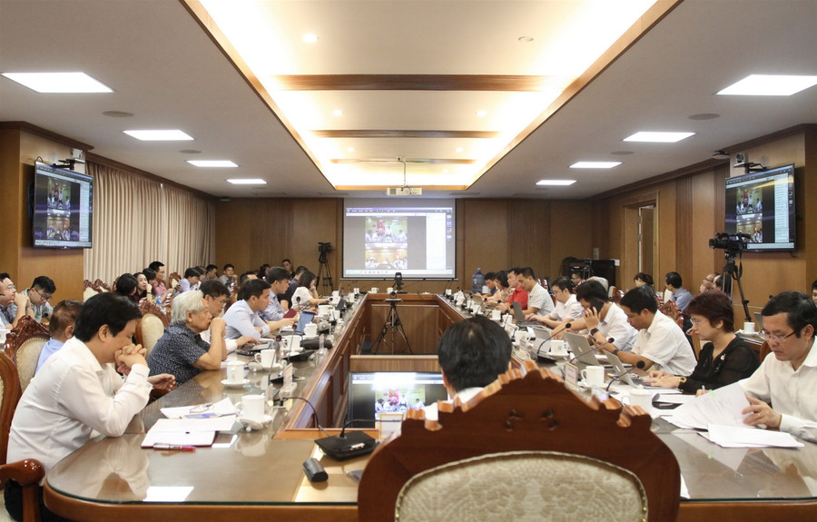 Bộ trưởng Phùng Xuân Nhạ: Dạy học trực tuyến là giải pháp quan trọng nâng cao chất lượng giáo dục ảnh 2