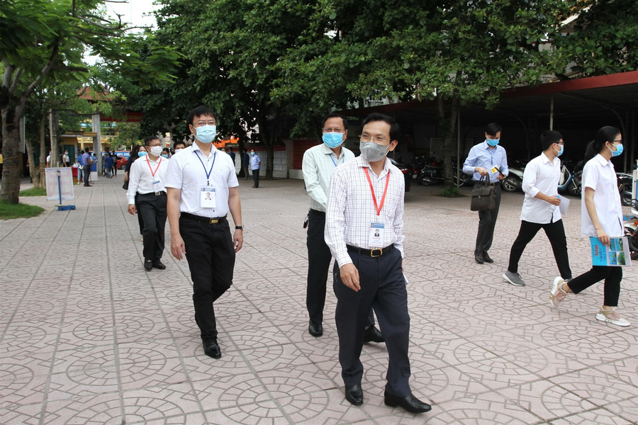 Các hội đồng thi tiến hành chấm thi tốt nghiệp THPT từ ngày 11/8 ảnh 1