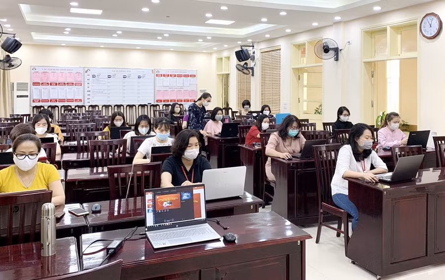 Tập huấn phương pháp dạy học trực tuyến cho cán bộ giáo viên