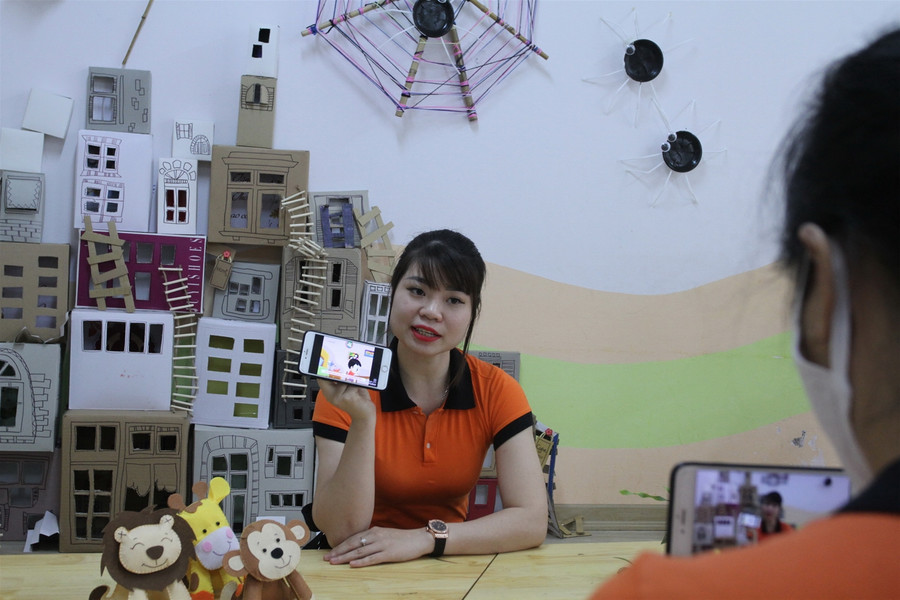 Những cô giáo siêu dễ thương truyền cảm hứng cho trẻ mầm non học trực tuyến ảnh 15