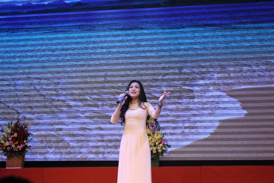 Ngọt ngào lời ca tiếng hát mừng ngày sinh nhật Bác Hồ ảnh 4