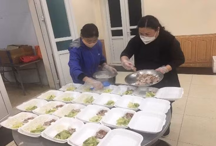 Hà Nội: Nhiều trường học thành lập đội “Tình nguyện chống Covid” ảnh 2