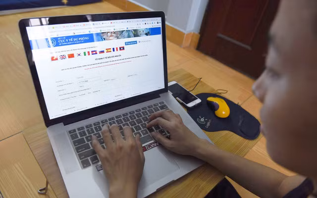 Bộ GD&ĐT yêu cầu tất cả học sinh, sinh viên, giáo viên khai báo y tế