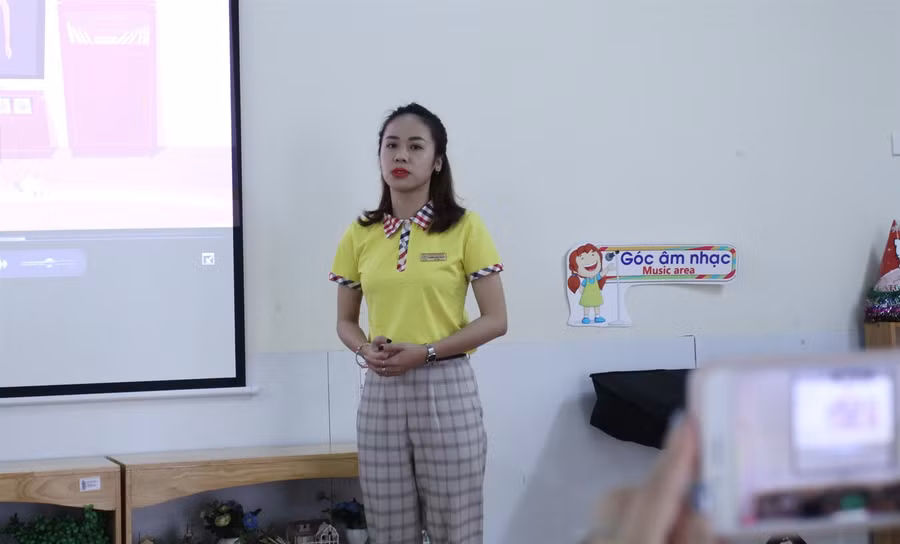 Những cô giáo siêu dễ thương truyền cảm hứng cho trẻ mầm non học trực tuyến ảnh 7