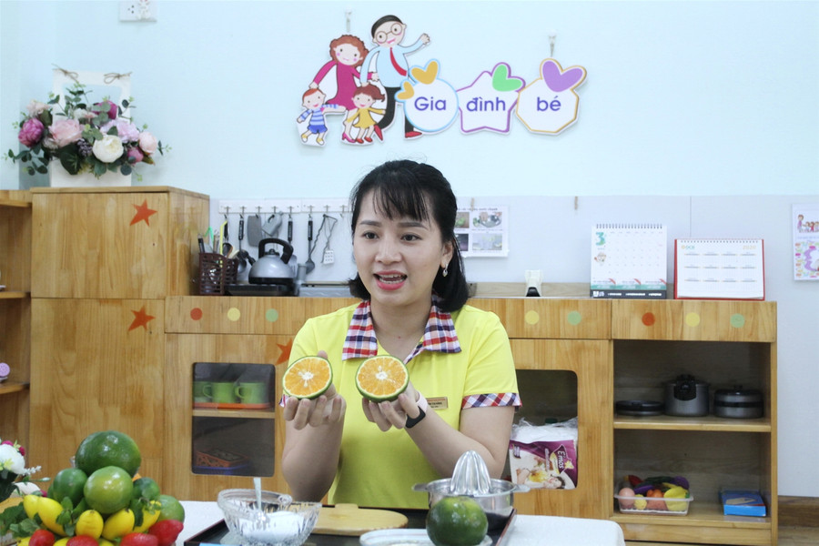 Những cô giáo siêu dễ thương truyền cảm hứng cho trẻ mầm non học trực tuyến ảnh 6