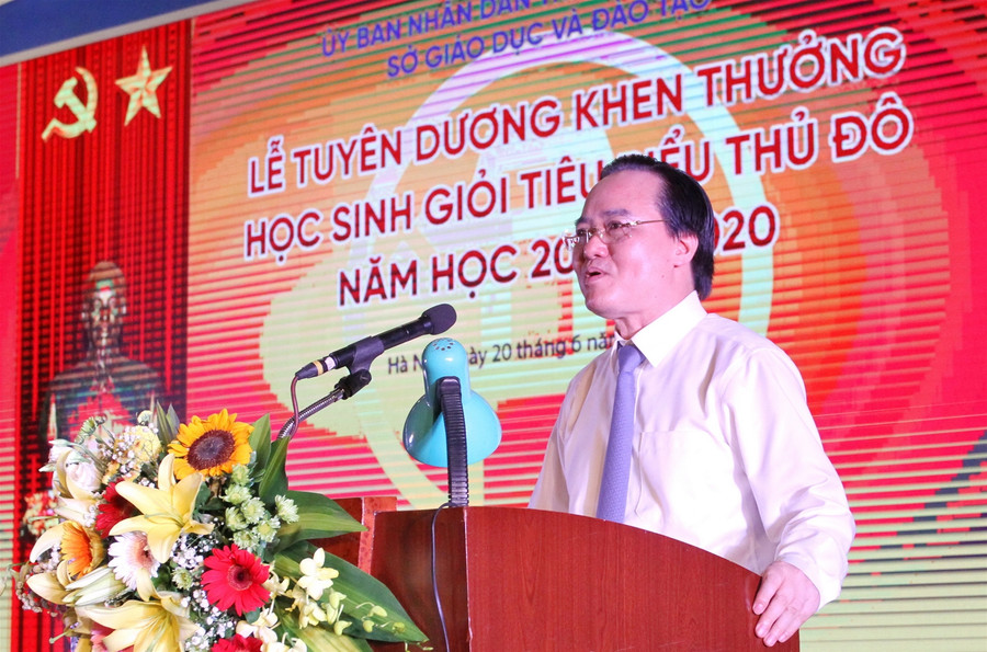 Bộ trưởng Phùng Xuân Nhạ: Hà Nội cần đẩy mạnh chuyển đổi số trong ngành GD