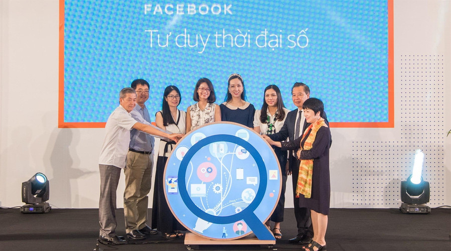 Facebook hỗ trợ học sinh, sinh viên kĩ năng sử dụng mạng xã hội