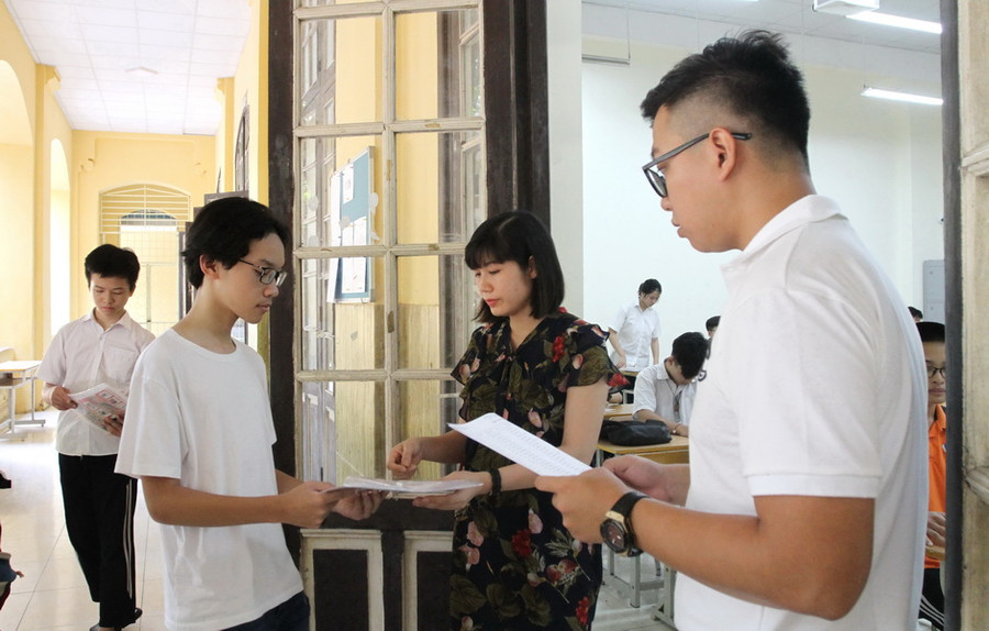 Xác nhận nhập học sau khi trúng tuyển lớp 10 tại Hà Nội như thế nào?
