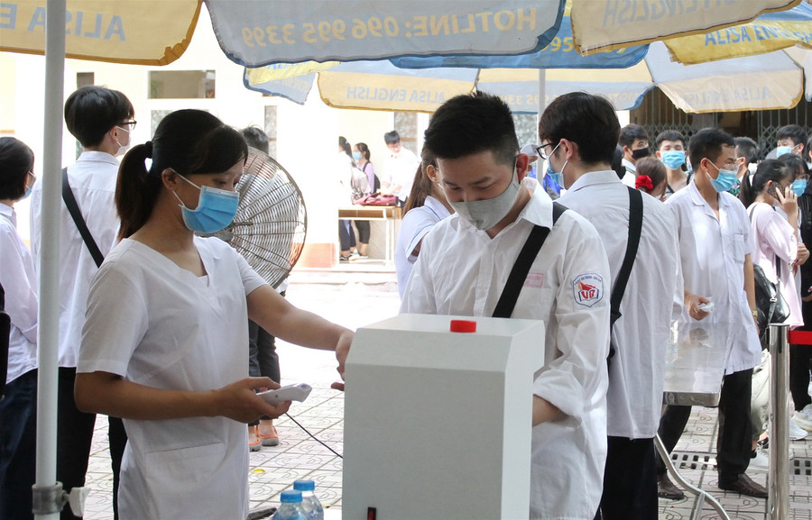 Hà Nội: Gần 80.000 thí sinh làm thủ tục dự thi tốt nghiệp THPT 2020 ảnh 1