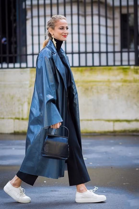 Chưa cao đến 1m60 không nên chạm vào 3 đôi giày này ảnh 1