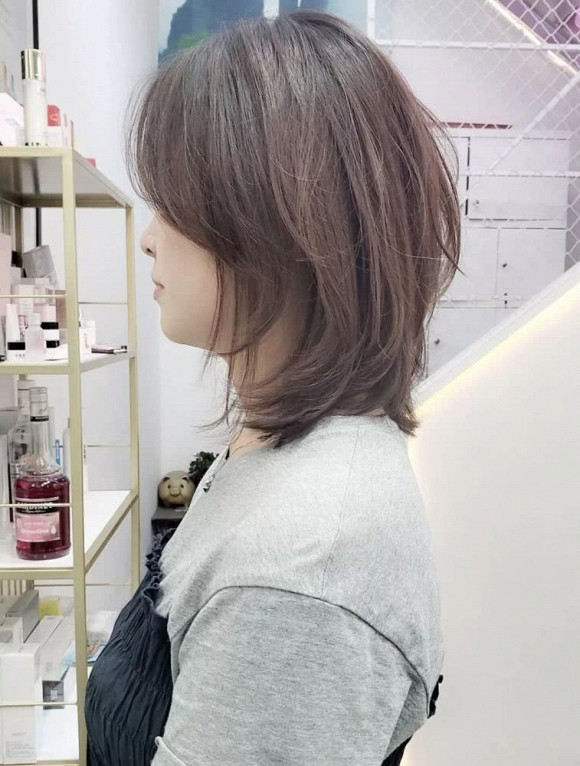 Những "kiểu tóc ngắn trung bình" đang được săn lùng nhất năm nay ảnh 11 Những "kiểu tóc ngắn trung bình" đang được săn lùng nhất năm nay ảnh 11