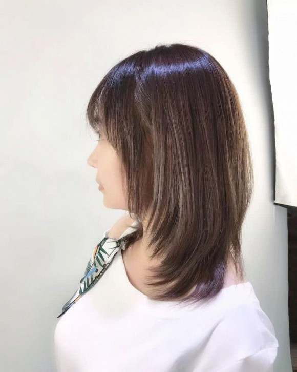 Những "kiểu tóc ngắn trung bình" đang được săn lùng nhất năm nay ảnh 15 Những "kiểu tóc ngắn trung bình" đang được săn lùng nhất năm nay ảnh 15