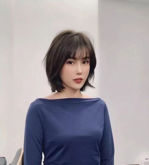 Những "kiểu tóc ngắn trung bình" đang được săn lùng nhất năm nay ảnh 20 Những "kiểu tóc ngắn trung bình" đang được săn lùng nhất năm nay ảnh 20