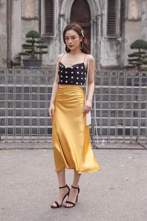 Cách mix đồ cực nhanh, chỉ cần 2 phút bạn đã xinh đẹp để đi siêu thị mùa dịch ảnh 12