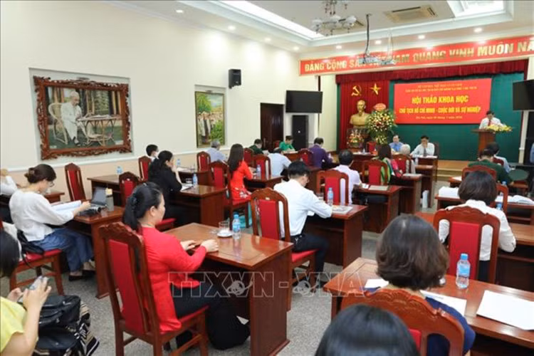 Hội thảo “Chủ tịch Hồ Chí Minh - Cuộc đời và sự nghiệp”