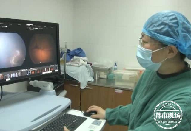 Mắt con 8 tháng phát ánh sáng kỳ lạ, mẹ rụng rời nghe bác sĩ kết luận ảnh 1 Mắt con 8 tháng phát ánh sáng kỳ lạ, mẹ rụng rời nghe bác sĩ kết luận ảnh 1