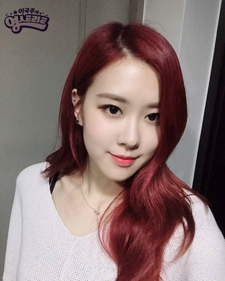 Những màu tóc cực tôn da, các cô nàng cá tính "mê như điếu đổ" ảnh 6